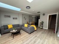 Modern 3 Bed Residence, New Cross - near Greenwich & London Bridge - Chambres d'hôtes Londres