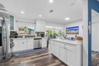 Palm Paradise Waterfall Oasis by Clearwater Beach - Bed and Breakfast Clearwater