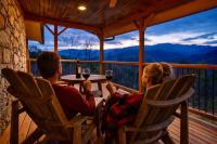 Luxury Cabin with Theater Arcade and Views - Ferienwohnung Gatlinburg