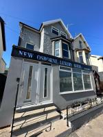 New osborne hot tub and jacuzzi suites - Bed and Breakfast Blackpool