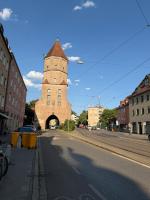 Große Wohnung in Zentrumsnähe 4 Schlafz Whg mit voll ausgestatteter Küche & Stellplatz - B&B Augusta