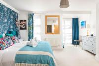 NEW-Stylish Central Winchester 4 Bed House-Sleeps 8-Parking - B&B Winchester