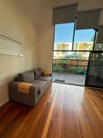 Kapiti Breeze, Walk to Beach, Golf and Cafes - B&B Paraparaumu Beach