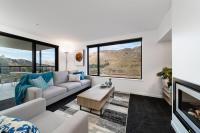 Modern Apartment with Mountain Views-free parking - B&B Queenstown