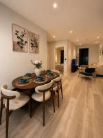 Luxury 1 bedroom apartment- Amazing city skyline views- free parking- pool table- city centre- Birmingham - Ferienwohnung Birmingham