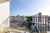 Moderno em Cond. c/ academia a 350m da PUC EBI0603 - B&B Curitiba