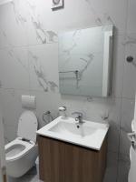 LakeView Luxury Apartment Tirana2 - B&B Sauk
