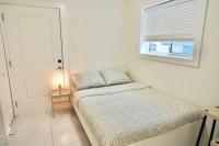 3 Beds Entire House w 1 free Parking - Good location - B&B Vancouver