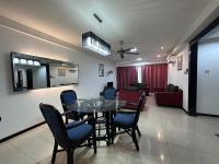 Likas Square - KK Spacious Homestay - B&B Kota Kinabalu