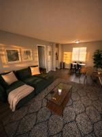 Modern 1BR King Bed Near Downtown Birmingham & UAB - B&B Birmingham