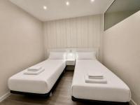 Deluxe One-Bedroom Apartment