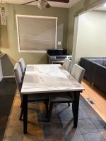 Peaceful Master bedroom 20 min drive from airport - B&B Edmonton