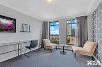 KozyGuru | Sydney CBD | High Level 2 Bed Studio - B&B Sydney