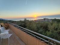 Capri view 2BR-2BA between Sorrento - Amalfi coast - B&B Massa Lubrense
