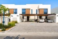 Yas Island Gated Community Villas by Desert Key - B&B Abu Dhabi
