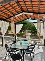 Louloudakis Apartment - B&B Koskinoù