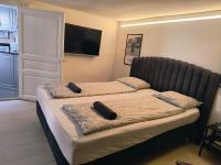 Lägenhet i fantastiska gamla delen av Stockholm - Bed and Breakfast Stockholm