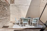 Host & Stay - Regency Courtyard - Brighton City Centre - Steps from the Seafront - 3 Bedrooms and 2 Bathrooms - Private Courtyard - Sleeps 8 - B&B Brighton