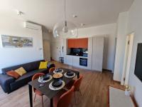 Appartamento con 2 Camere da Letto e Terrazza 