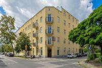 Stylish Apartment for 4 People Near the Theatre in Warsaw by Noclegi Renters - B&B Varsovia