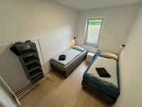 Big House I 15 Beds I 8 SR I Fast Wifi I Parking - B&B Bad Oeynhausen