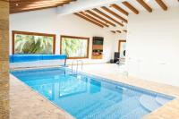 BUHO Luxury Guayllabamba Home BBQ Jacuzzi Pool - Chambres d'hôtes Quito
