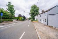 Beautiful 3 Bed Cottage - Hot Tub & Free Parking - B&B Cardiff