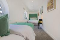 Spacious 3BR Hove Home - Sleeps 8 - Free Parking - B&B Brighton