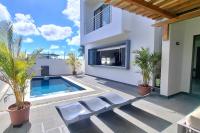 Palmea - Villa moderne, spacieuse avec piscine privée - B&B Grand Baie