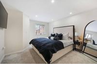Modern 4BR Home - Free Parking - Sleeps 6 - Garden - B&B Tyldesley