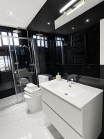 Three-Bedroom Apartment - High Floor