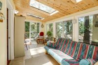 Walk to Beach! Home w/ Sunroom in Anchor Bay - Ferienwohnung Gualala