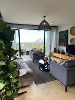 Apartamento de 2 dormitorios con vistas a la montaña