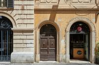 Navona with Patio Domus Capitolina - B&B Roma