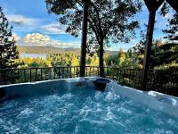 Surreal Feel Lakeview Chalet - B&B Lake Arrowhead