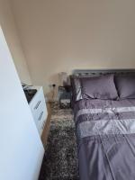 Elegant Guest Room in West Midlands Comfort and Convenience - B&B Oaker Hill