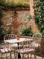 The Great Decoy - B&B Hurstbourne Tarrant
