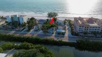On the Beach Retreat Sleeps 6 - B&B Clearwater Beach