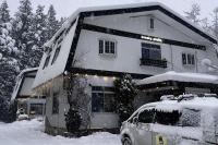 sneaky peaks - B&B Hakuba
