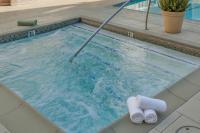 Harbor Suites in Venice-Marina with Pool, Gym, Hot Tub & BBQ - B&B Los Angeles