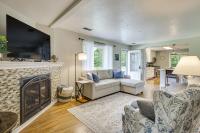 Updated Home Minutes to Downtown and Beach! - Ferienwohnung Sister Bay