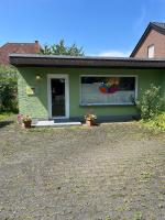Kleines grünes Gästehaus - B&B Altenbeken