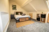 Spacious 5 Bedroom House in Newcastle Upon Tyne - Ferienwohnung Elswick