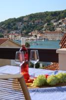 Apartmani Štambuk - B&B Jelsa