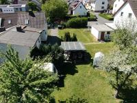 Ganzes Ferienhaus mit Garten, 5x Schlafzimmer, Wohnzimmer, Küche, Bad WC, Gratis Parkplätze WiFi, Smart TV, so privat wie zu Hause, am Glockenbruchweg - Chambres d'hôtes Cassel