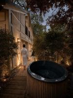TauberChalet I Boutique Private Spa Ferienhaus I Slow Mornings I Warm Water I Quiet Luxury - B&B Rothenburg ob der Tauber