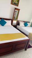 White City Lake Gregory View Nice Hotel Nuwaraeliya - B&B Nuwara Eliya