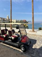 There bed rooms and half at Talabay Aqaba Jordan - Chambres d'hôtes Al Burj