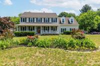 Lrge 5 BR 9 Beds Near DC-Pool, Hot Tub, Gym, Game Rm, Fire Pit - Bed and Breakfast Bowie