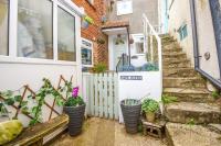 Coastal Apartment Sleeps 4 Stunning Views Near the Abbey - Bed and Breakfast Whitby